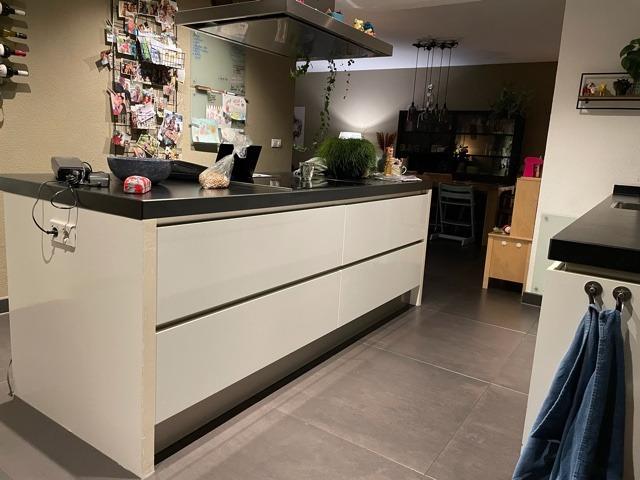keuken-spuiten-kookeiland-voor.jpg