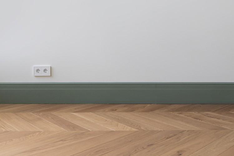 plinten-laten-spuiten-Spuitwerkonline.jpg