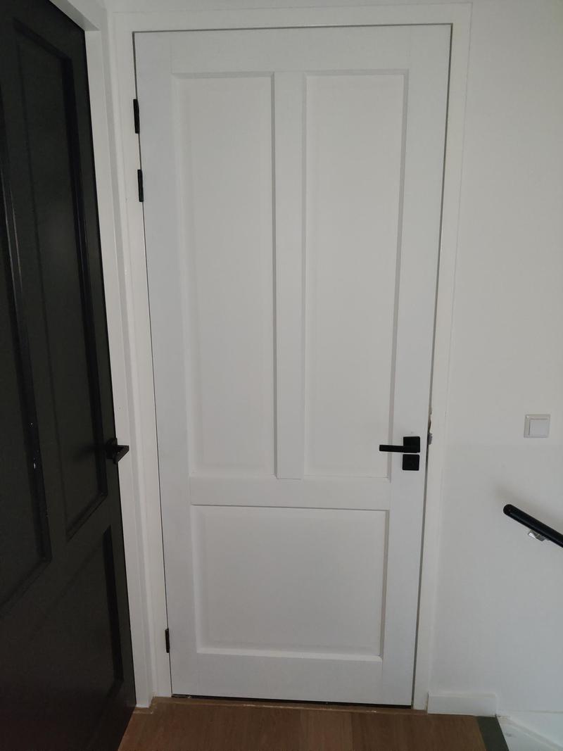 633ae0224cb6c_binnendeur voor spuiten op locatie.jpg